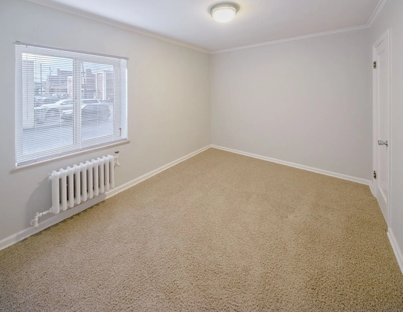 Clermont Apartments — Photo 4