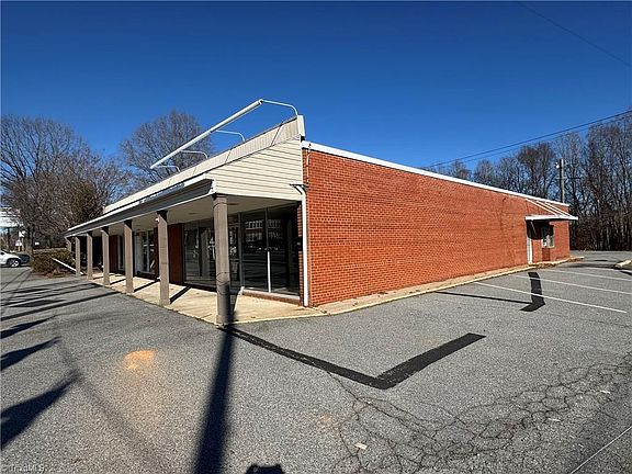 2nd image of 316 E Center St