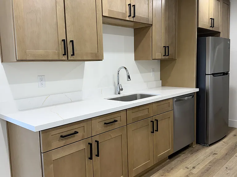 201 W Center St #13 — Photo 5