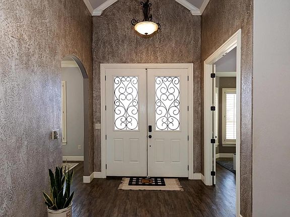 2nd image of 508 N Avenue X