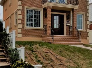 14928 5th Ave, Whitestone, NY 11357