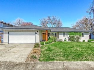 607 Edwina Ave, Central Pt, OR 97502