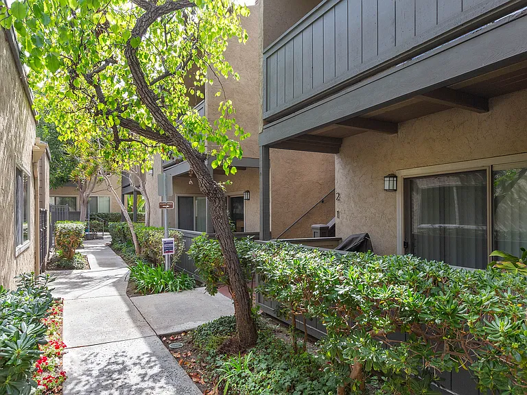 Elan Seacrest Apartment Homes — Photo 16