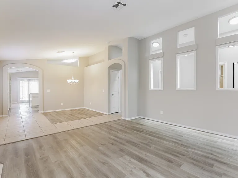 7113 Junction Village Ave — Photo 5