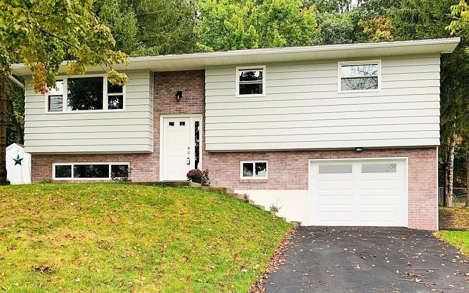 1st image of 2418 Maria Blvd