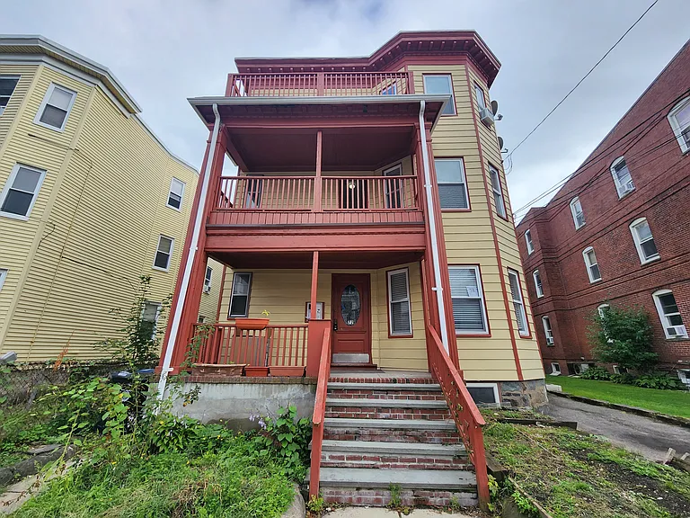 72 Easton St #2 — Photo 8