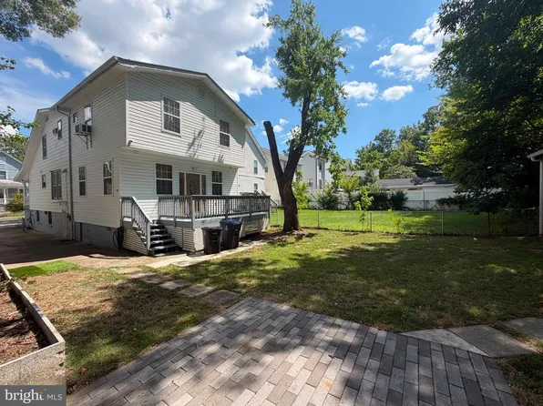 4022 36th St, Mount Rainier, MD 20712