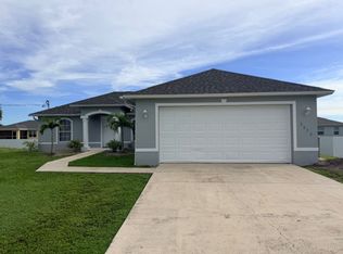 3916 22nd St W, Lehigh Acres, FL 33971