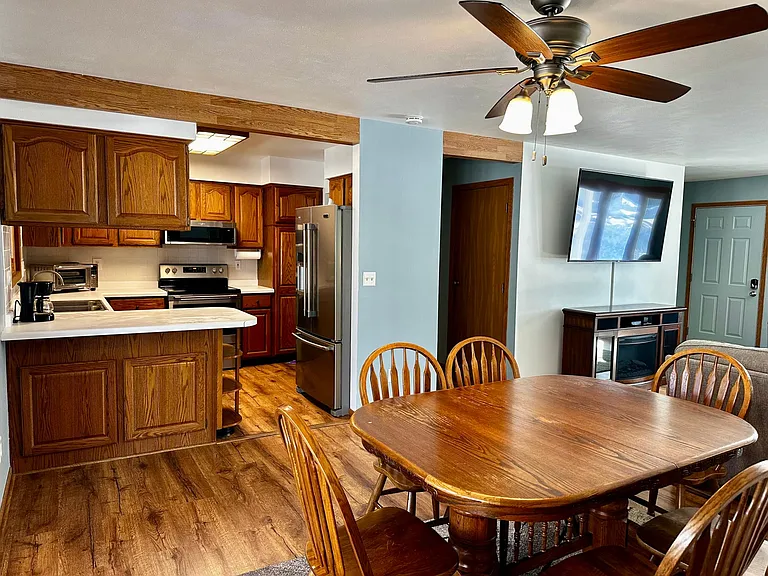 329 Mill St — Photo 14