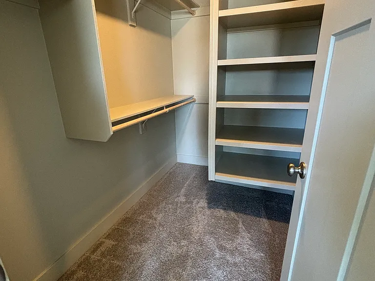 Seven Oaks Luxury Duplexes — Photo 41