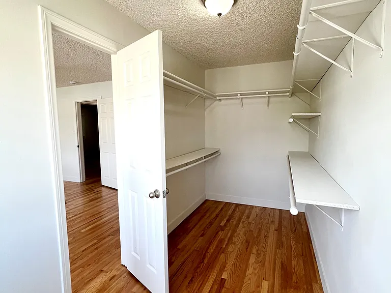 Full spacious walk-in closet