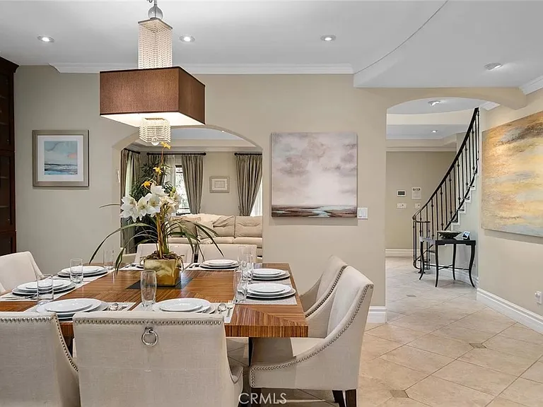 15014 Valleyheart Dr — Photo 8