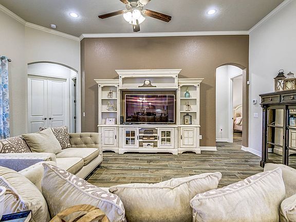 5th image of 4707 Avery Way