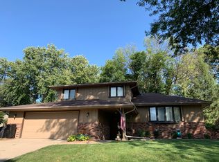 211 Wildwood Rd, Council Bluffs, IA 51503
