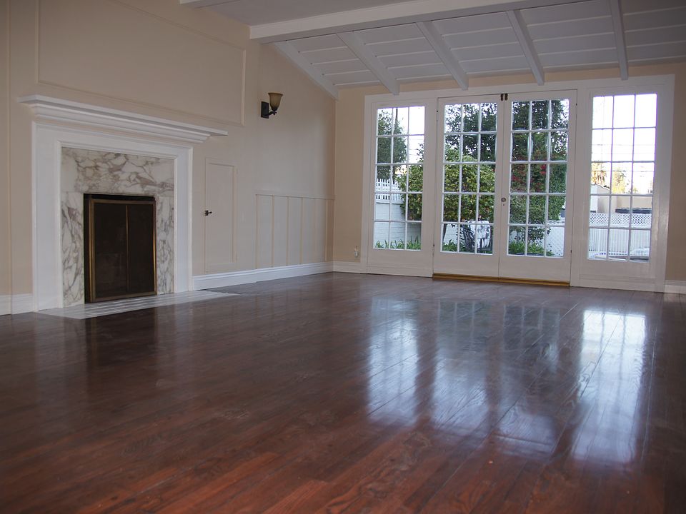 2nd image of 12409 Laurel Terrace Dr