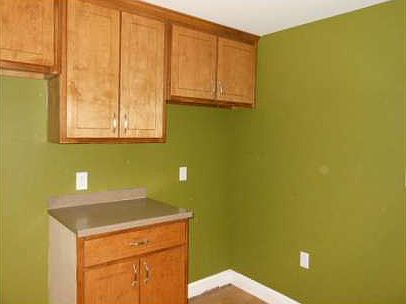 4th image of 6460 Katherine St
