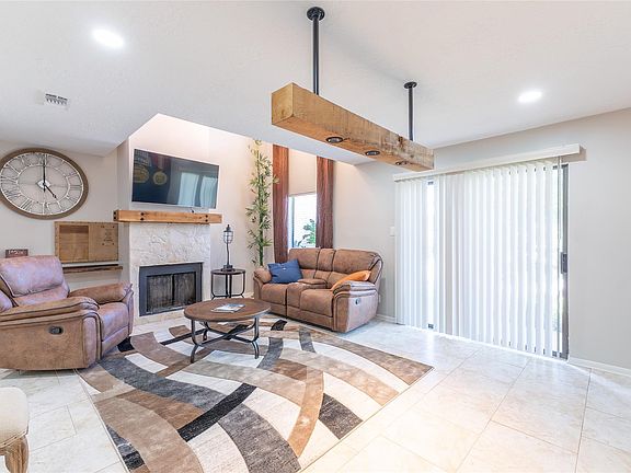 5th image of 38 Regency Point