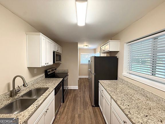4th image of 1743 Carter Cir