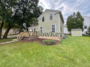 121 S 4th St, Saint Charles, IL 60174