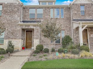 4725 Smokey Quartz Ln, Arlington, TX 76005