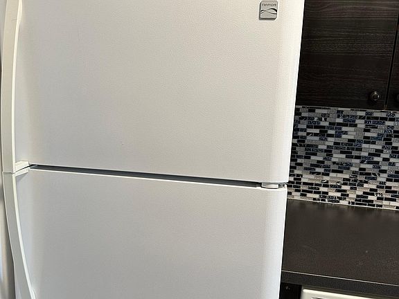 2nd image of 600 Roosevelt Blvd APT 410