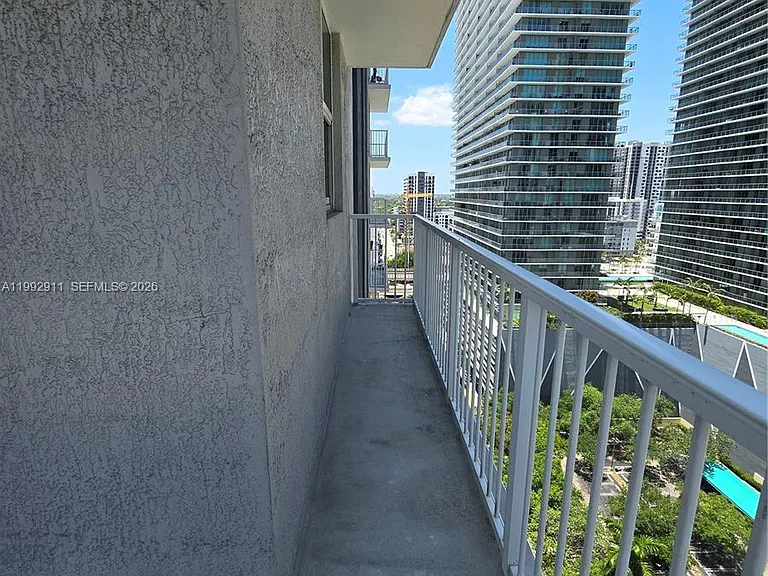 1250 S Miami Ave #1514 — Photo 24