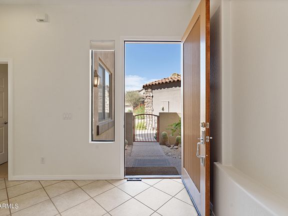 3rd image of 19550 N GRAYHAWK Drive #1078