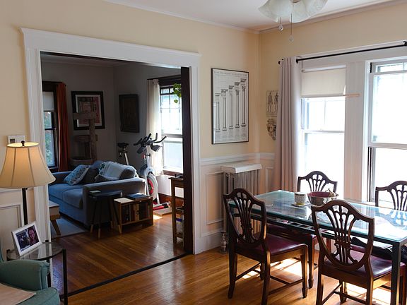 4th image of 22 Lakeville Rd #2