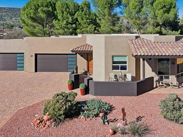 15 YELLOW HAT Circle, Sedona, AZ 86351
