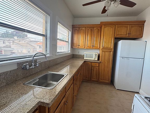 3rd image of 1750 Martina Ave #3