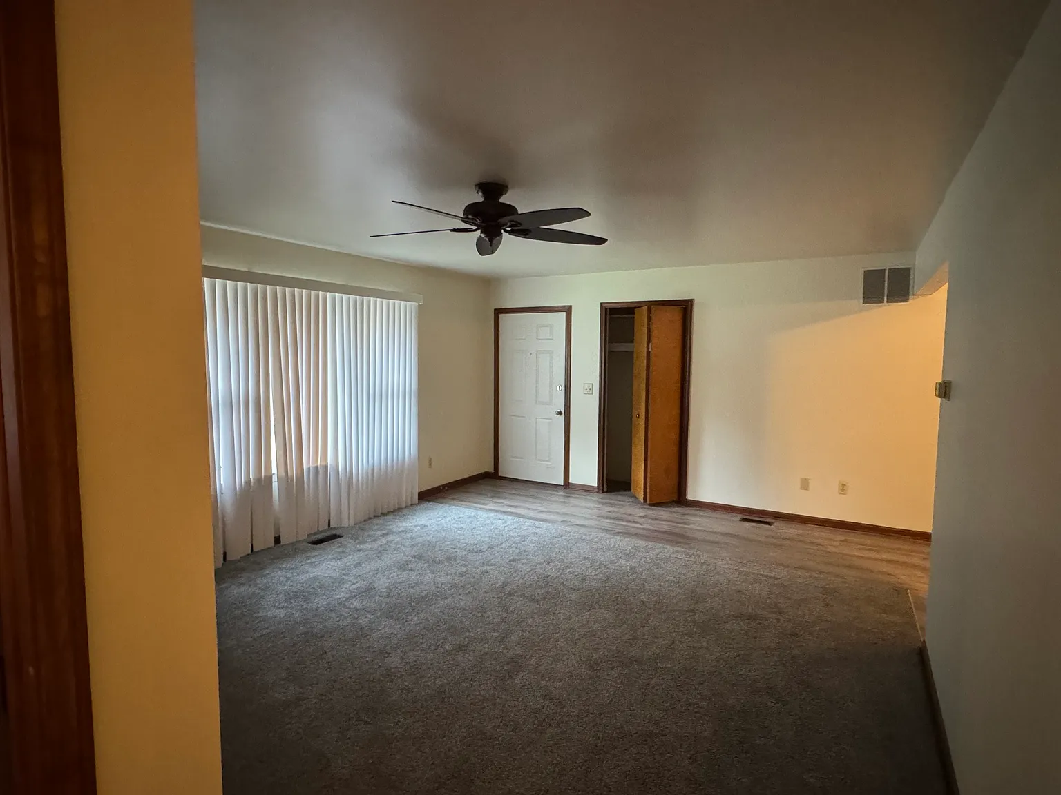 2 bed, 900 sqft, $1,325 — Photo 4