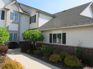 534 Pewaukee Rd, Pewaukee, WI 53072