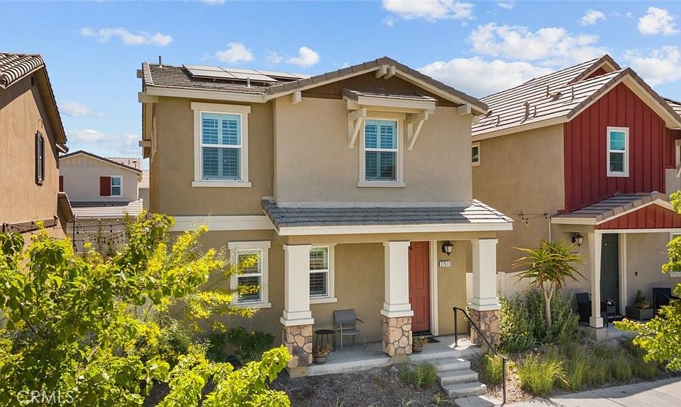 1st image of 27611 Sawtooth Ln