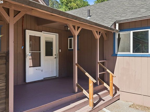 3rd image of 38497 Wendling Rd