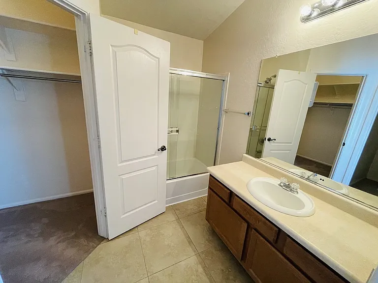 39974 W Thornberry Ln — Photo 9