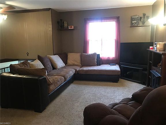 4th image of 1458 Russell Dr