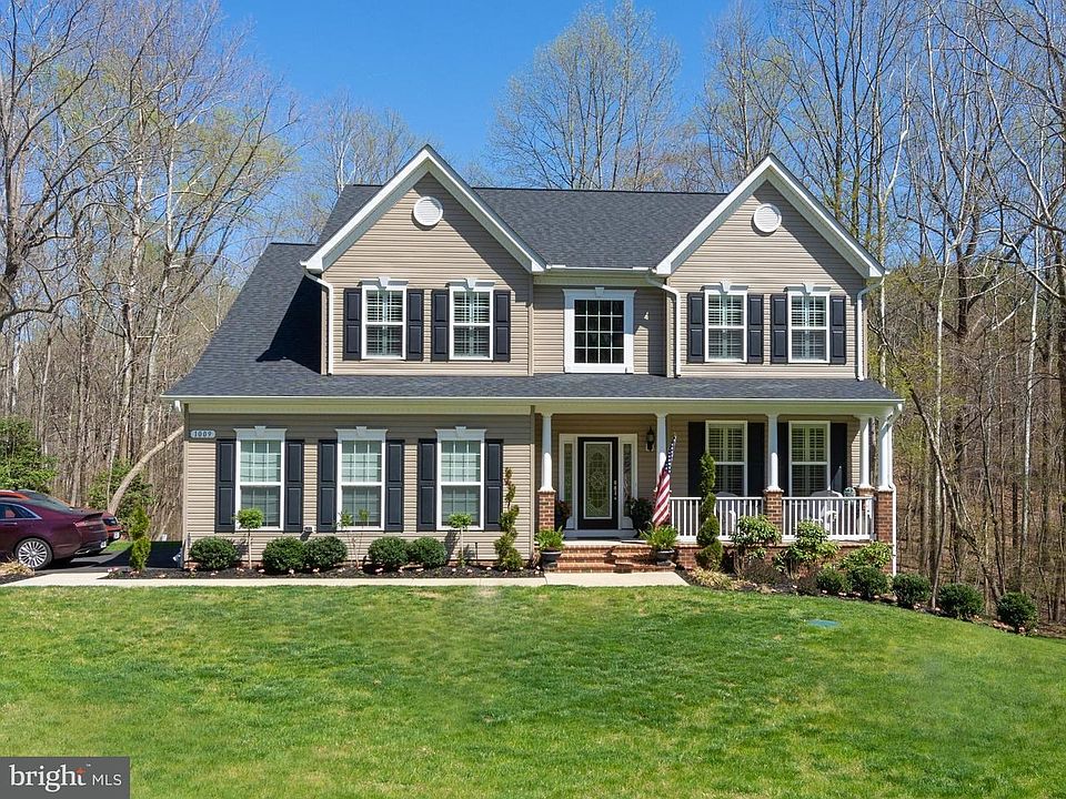 1st image of 1009 Basswood Dr