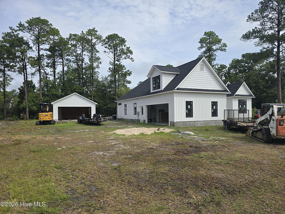 1st image of 102 Dottie Lane