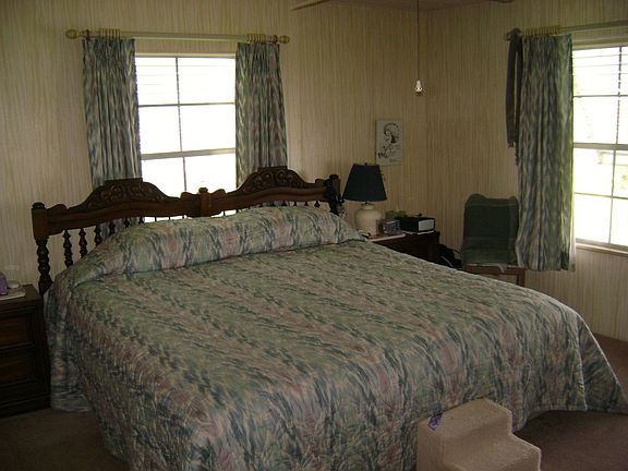 4th image of 149 Woodbridge Ct