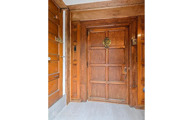 Sold by Douglas Elliman | media 14