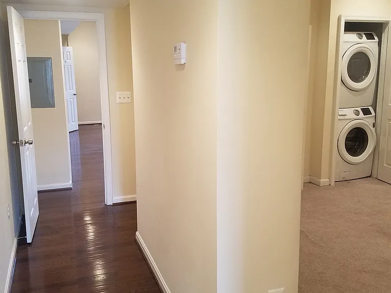 1107 Penn St NE #1 — Photo 6