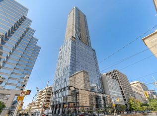 488 University Ave S #2507, Toronto, ON M5G 0C1