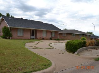 1054 45th St, Des Moines, IA 50311