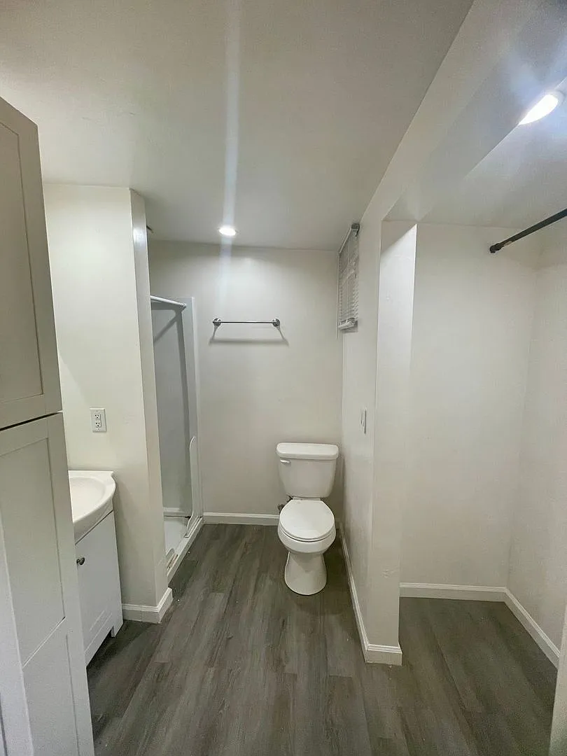 1440 Vine — Photo 3