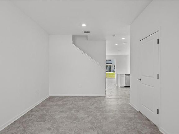 4th image of 3262 Laurent Loop