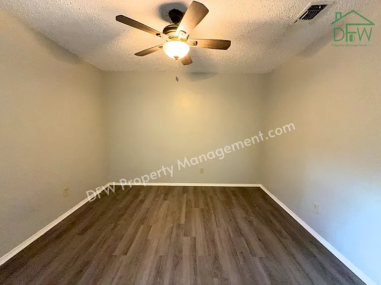 219 Fry St #6 — Photo 8