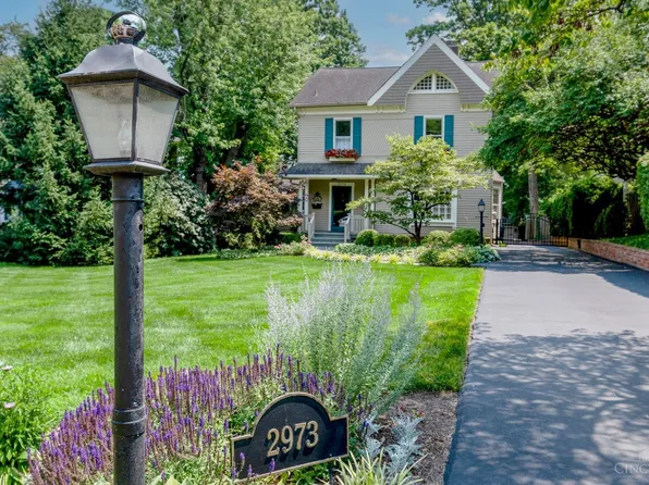 2973 Observatory Ave, Cincinnati, OH 45208