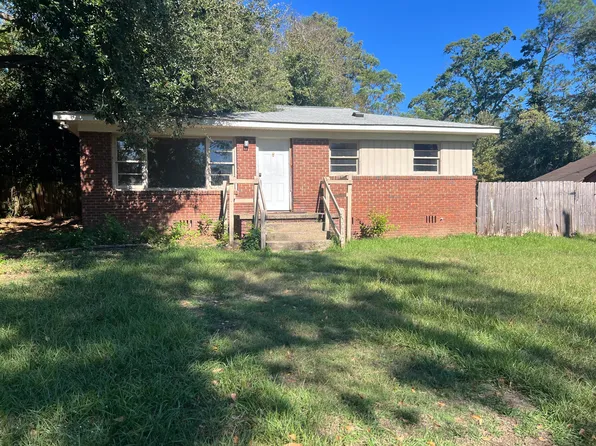 3010 Mohawk Dr, Aiken, SC 29801