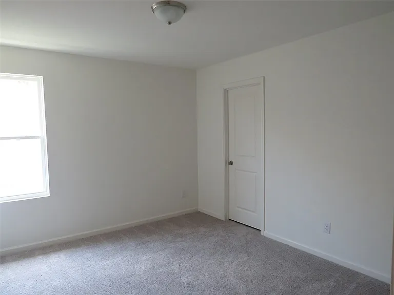 611 Delaware Ave — Photo 16
