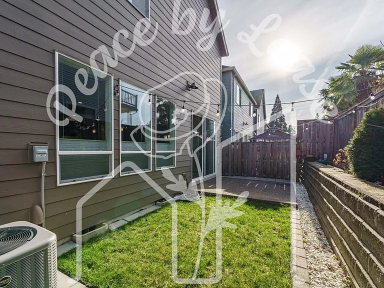 2573 SW McKenna Pl — Photo 35